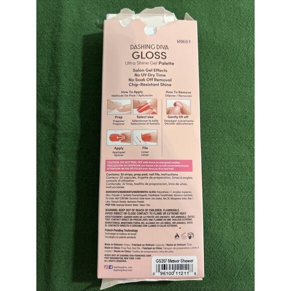 Dashing Diva Gloss Ultra Shine Gel METEOR SHOWER 32 Nail Strips Open‎ Box - Picture 6 of 6